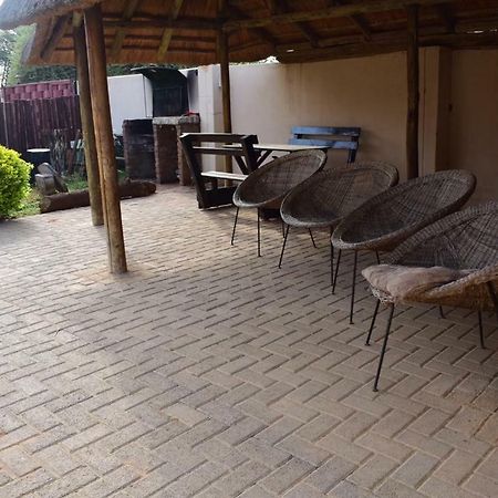 Skyhawk Guesthouse Gaborone Exterior foto
